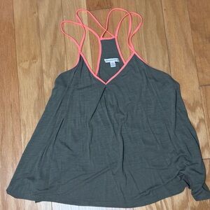 American eagle outfitters M olive green cropped flowy v neck racer back tank top